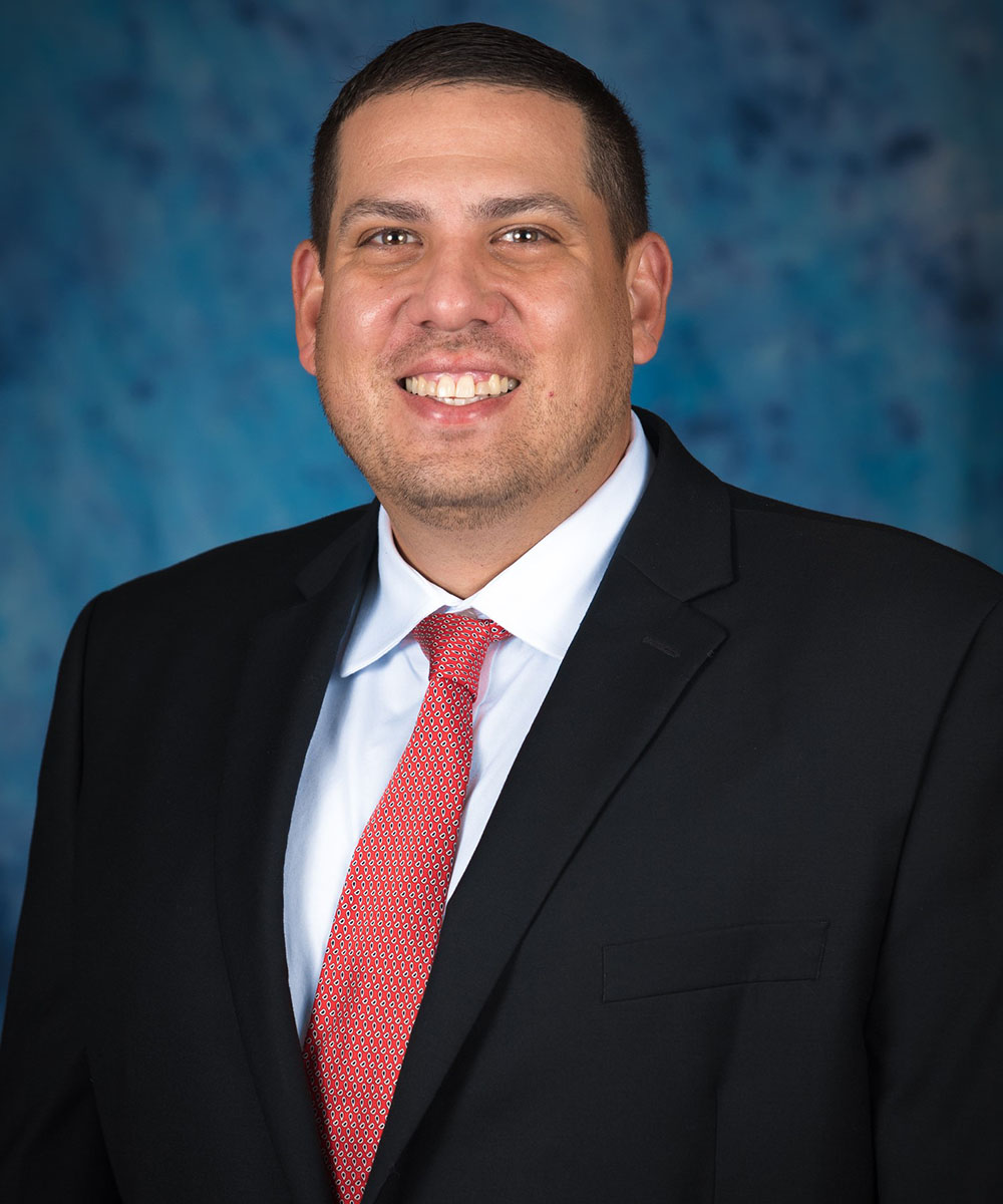 Mike Cavacos headshot