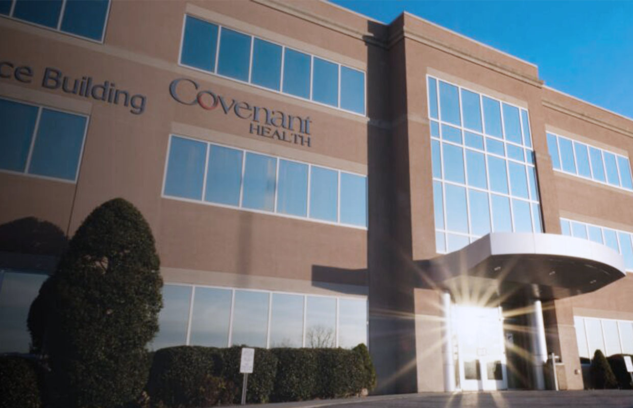 photo of front of covenant health building
