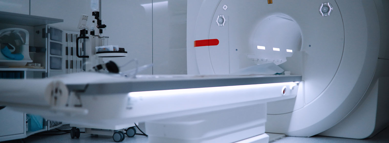 an empty mri machine ready for the next patient