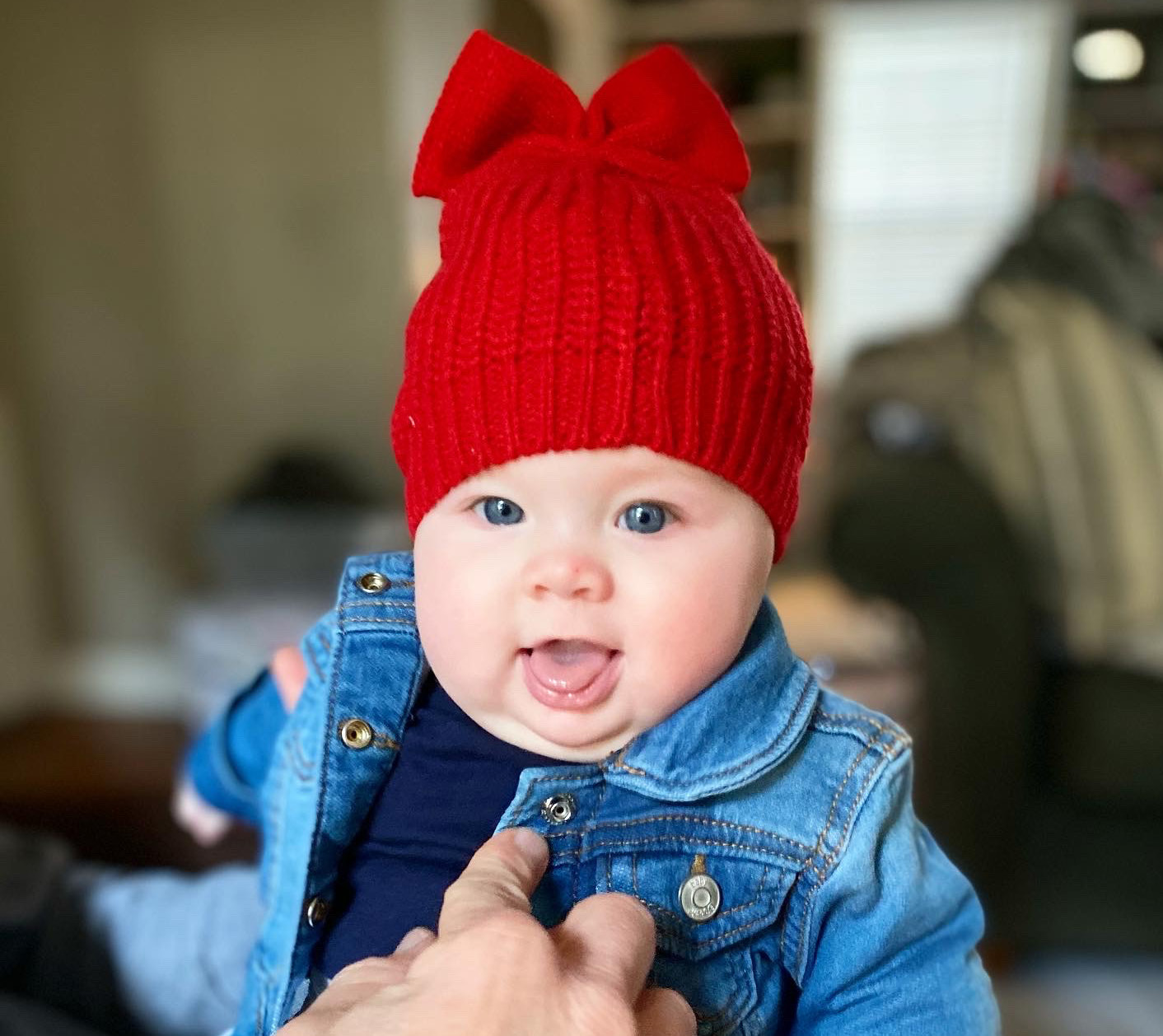 0813-3366 WSSN Anna SULLIVAN LACTATION 5-5-21 v9-2 close-up of Addie Mae in red hat