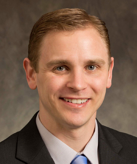 0813-3400 WSSN Liudmyla Loboda Run Date 4-14-21-V4 Headshot of Dr. Ivie in suite