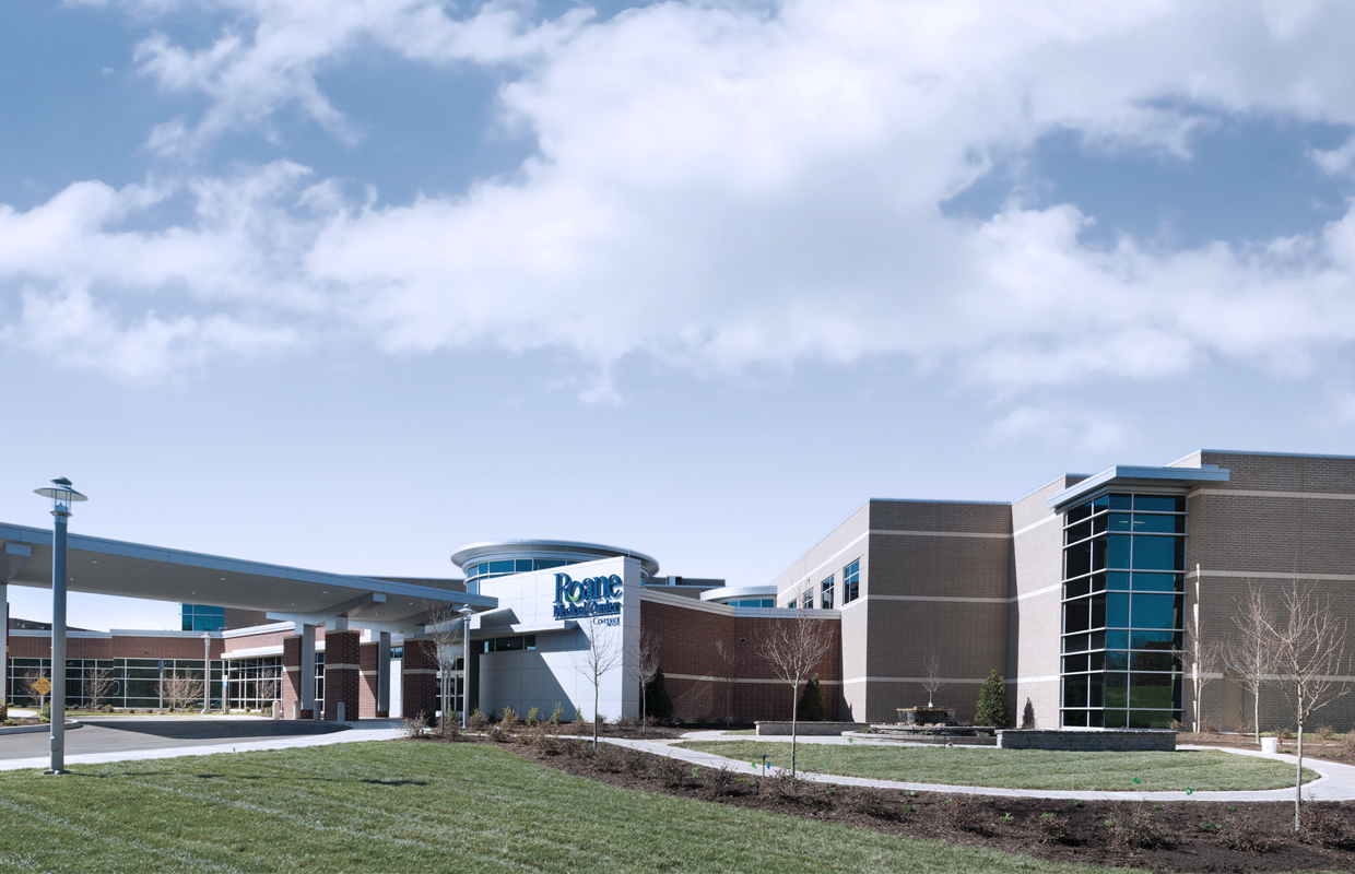 exterior shot of Roane Medical Center