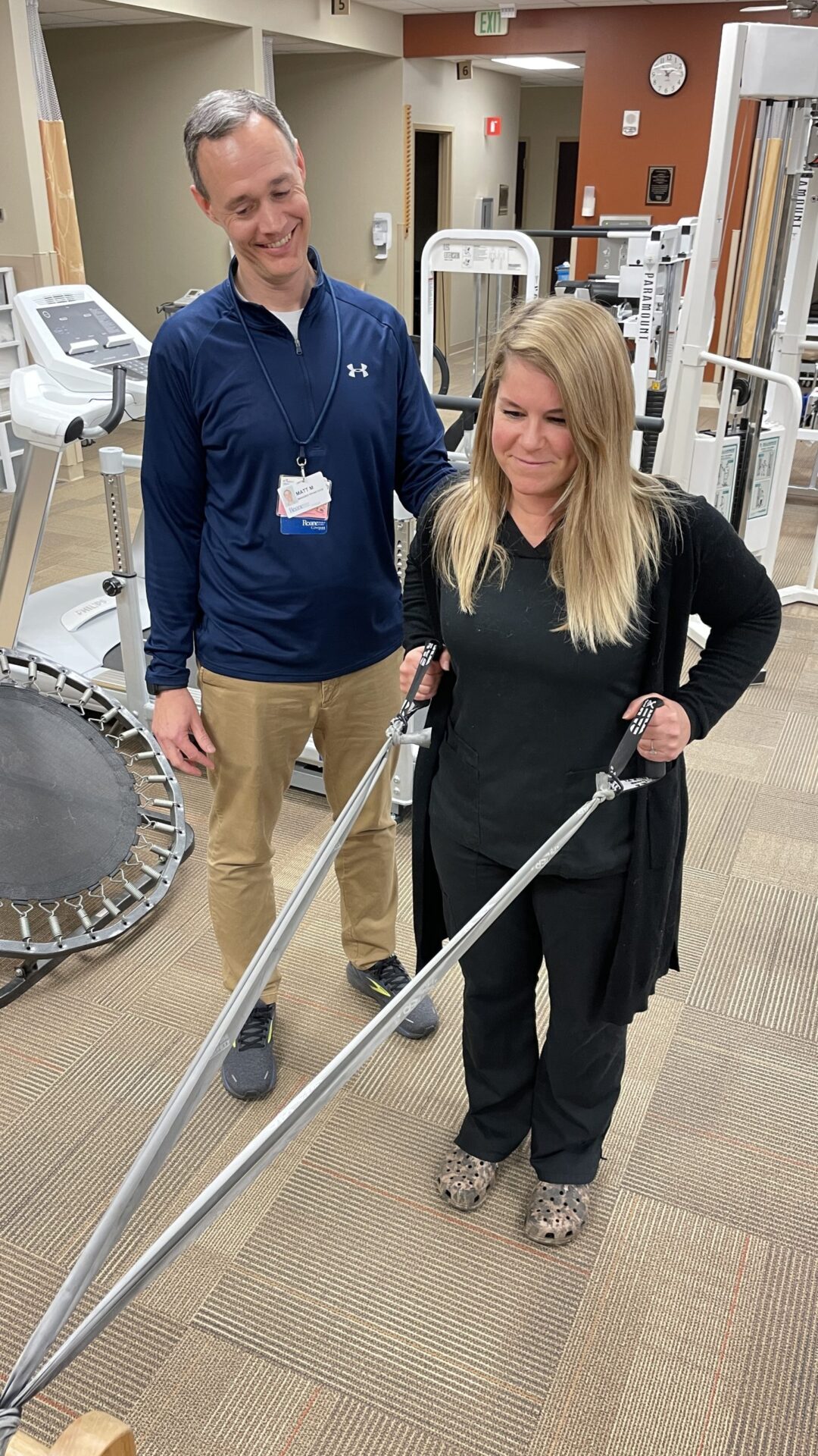 Matt Magee guides Sarah Field through physical therapy exercises at Covenant Health Therapy Center – Harriman.