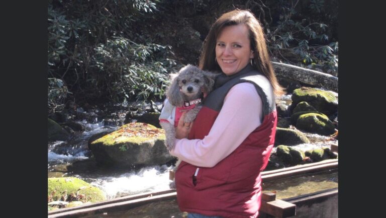 Rhonda-Daniels-and-Dog-Mollie (1)